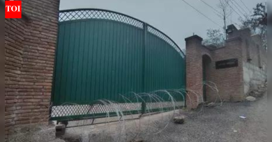 J&K: एनसीचे आगा रुहुल्ला मेहदी, पीडीपीचे वाहीद पर्रा, इल्तिजा मुफ्ती यांना कोटा विरोधासाठी ताब्यात घेण्यात आले