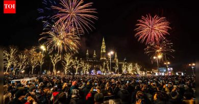 नेत्रदीपक फटाके आणि जागतिक उत्सवांसह नवीन वर्षाची संध्या 2026 साजरी करण्यासाठी शीर्ष 10 गंतव्ये |
