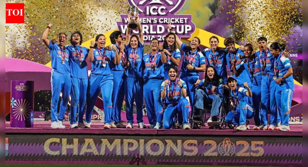TOI चा इंडियन स्पोर्ट्सपर्सन ऑफ द इयर: महिला विश्वचषक विजेता संघ