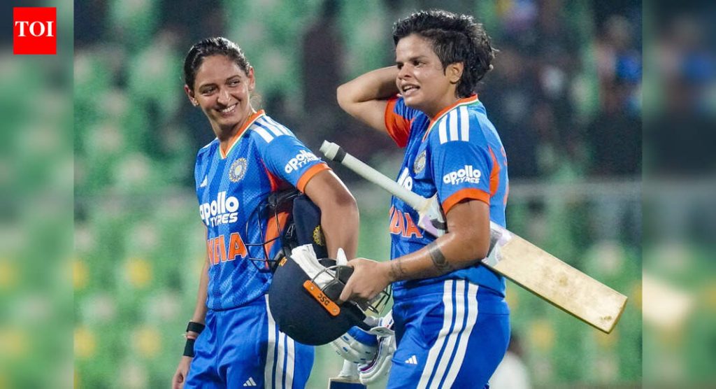 शफाली वर्मा ICC महिला T20I क्रमवारीत वरती; दीप्ती शर्मा नंबर 1 गोलंदाज म्हणून कायम आहे