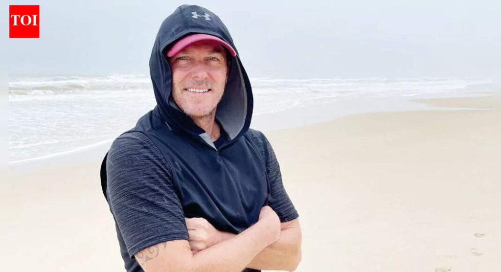 ‘जग तुमच्या पाठीशी उभे आहे, मॅटो’: डेमियन मार्टिन मेंदुच्या वेष्टनाचा सामना करत असताना क्रिकेट बंधूंनी प्रार्थना केली