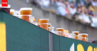 ऑस्ट्रेलियाच्या ट्रॅव्हिस हेडला इंग्लंडसोबत ॲशेसनंतरच्या पेयांची परंपरा पुनरुज्जीवित करण्याची आशा आहे; ते 2023 मध्ये का तुटले