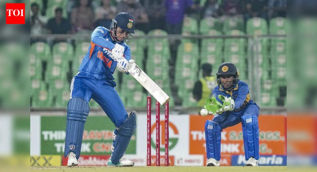 ‘स्मृती मानधना कदाचित…’: माजी भारतीय क्रिकेटरने मोठी भविष्यवाणी केली