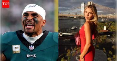 पहा: जॅलेन हर्ट्सचा स्टँडआउट सीझन व्हायरल झाला कारण Eagles QB फिटनेस प्रभावशाली आणि रिॲलिटी टीव्ही स्टार जॅकलिन रोमानोला भेटतो