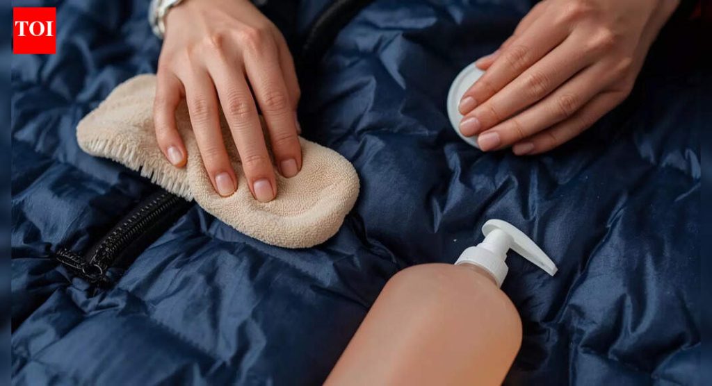 पफर जॅकेट त्याची उबदारता किंवा आकार खराब न करता कसे धुवावे |