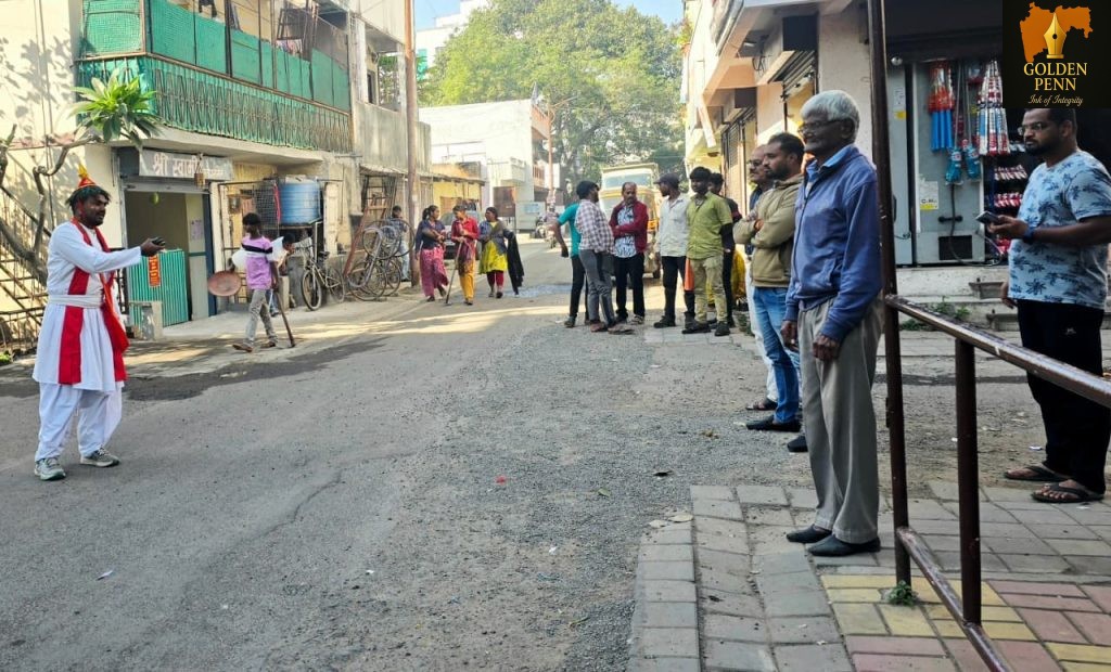 वासुदेवांच्या माध्यमातून मतदान जनजागृती : निवडणुकीची रणधूमाळी सांगवीत सुरू