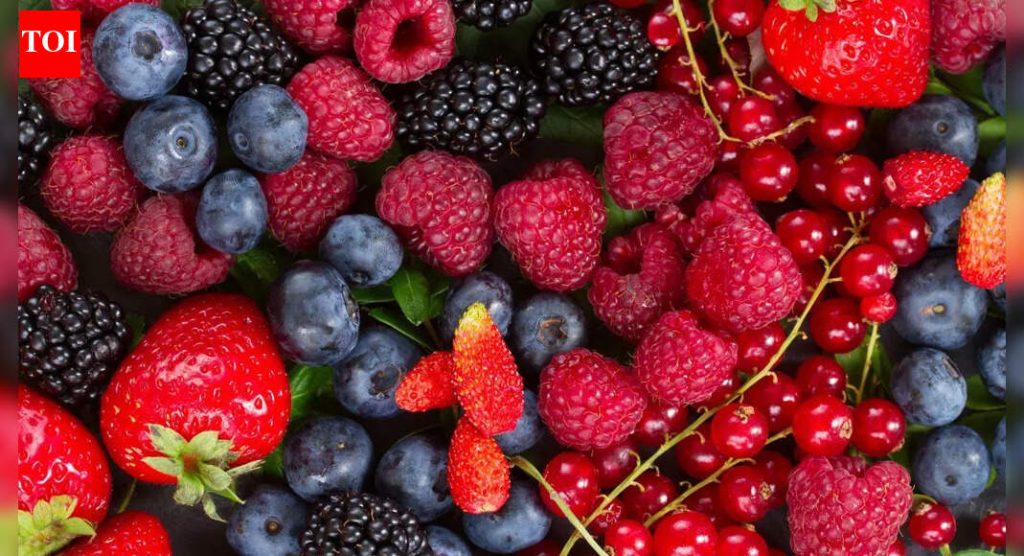 5 पोषक तत्व जे तुमच्या वयानुसार तुमची स्मरणशक्ती सुरक्षित ठेवण्यास मदत करतात