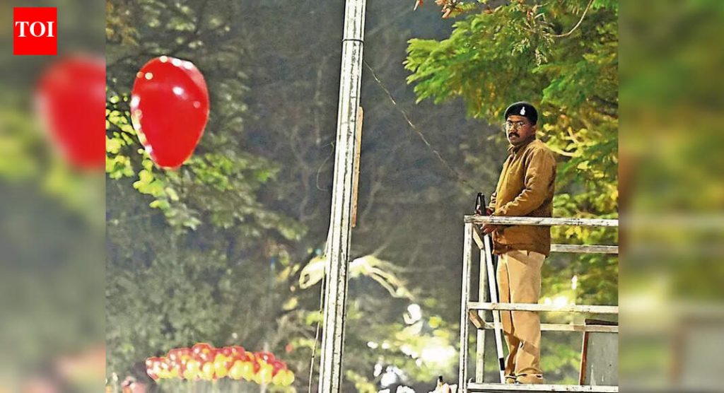 रहदारी सुलभ करण्यासाठी प्रमुख पर्यटन मार्गांवर अंकुश