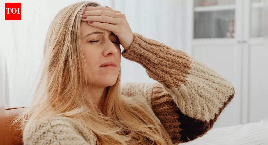 हिवाळ्यातील डोकेदुखीची कारणे, लक्षणे आणि सर्दीमुळे होणाऱ्या वेदना कमी करण्यासाठी घरगुती उपाय |