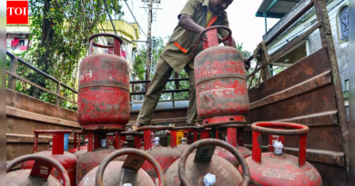 एलपीजी दरवाढ: व्यावसायिक सिलेंडर 111 रुपयांनी महागले – प्रमुख शहरांसाठी नवीन किंमती तपासा