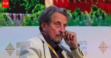 ‘तुम्हाला जंगलात परत जायचे आहे का?’: एलोन मस्कचे वडील एरॉल यांचा दावा आहे की गोरे अल्पसंख्याक झाले तर अमेरिका ‘नशिबात’ होईल