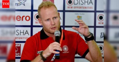 निराश महिला संघ नवीन कार्यकाळात स्जोर्ड मारिजनेची वाट पाहत आहे