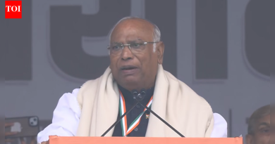 ‘मोगॅम्बो खुश हुआ’: खरगे यांनी ट्रम्प यांच्या कृतीची हिटलर, मुसोलिनीशी केली उपमा; पीएम मोदींवर गोळी झाडली