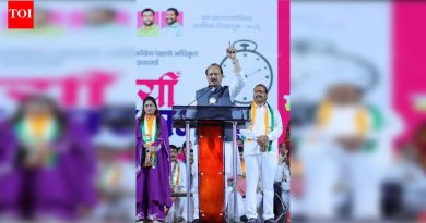 अजित पवार यांनी शहरातील नागरी अपयशासाठी पीएमसी नेतृत्वाला जबाबदार धरले