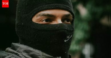 मंकी कॅपची उत्पत्ती: कधीही फॅशनेबल न होता भारतीय हिवाळ्याचा भाग कसा बनला |