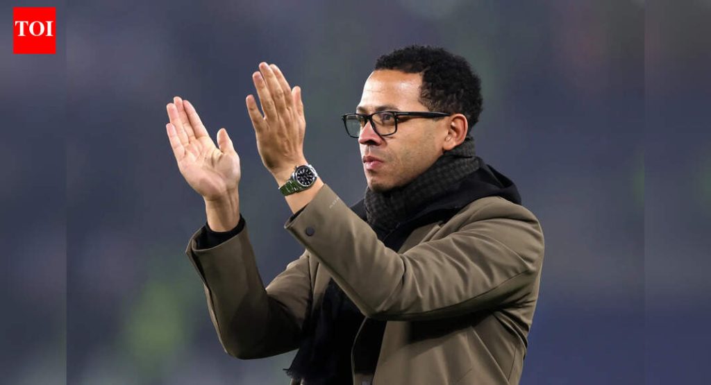 लियाम रोसेनियर चेल्सीचा दुसरा ब्लॅक मॅनेजर बनला, 2032 पर्यंत साइन इन केले