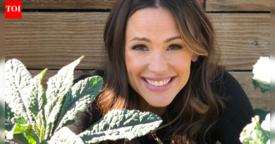 किशोरवयीन मुलांचे संगोपन करणे सोपे नाही आणि जेनिफर गार्नरने ते कसे खरे ठेवले ते येथे आहे