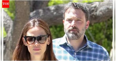 जेनिफर गार्नरने तिचे लग्न मोडले आणि बेन ऍफ्लेकसोबत सह-पालकत्व याविषयी खुलासा केला; ‘बाहेर काय होतं ते मला सांभाळता येत नव्हतं…’