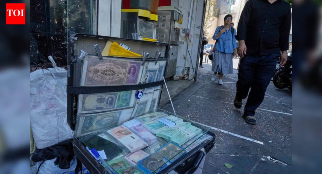 1 USD = 1,400,000 IRR: इराण टोकावर आहे – हा आतापर्यंतचा सर्वात धोकादायक उठाव का आहे