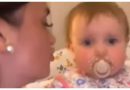 वृत्ती असलेले बाळ: चुंबन घेण्यासाठी स्त्री झुकते, बाळाचा ‘डोळा फिरवण्याचा’ क्षण व्हायरल होतो