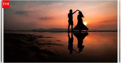 स्क्रिप्ट फ्लिप करणे: नवीन अभ्यास म्हणतो की पुरुष स्त्रियांपेक्षा अधिक ‘रोमँटिक’ असतात, भावनिक सुरक्षिततेची इच्छा करतात