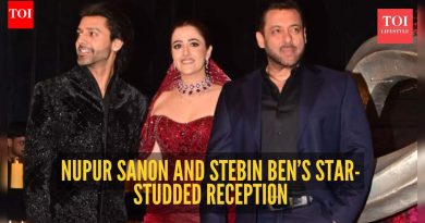 नुपूर सॅनन आणि स्टेबिन बेन यांच्या स्टायलिश लग्नाच्या रिसेप्शनमध्ये कोण काय परिधान केले होते