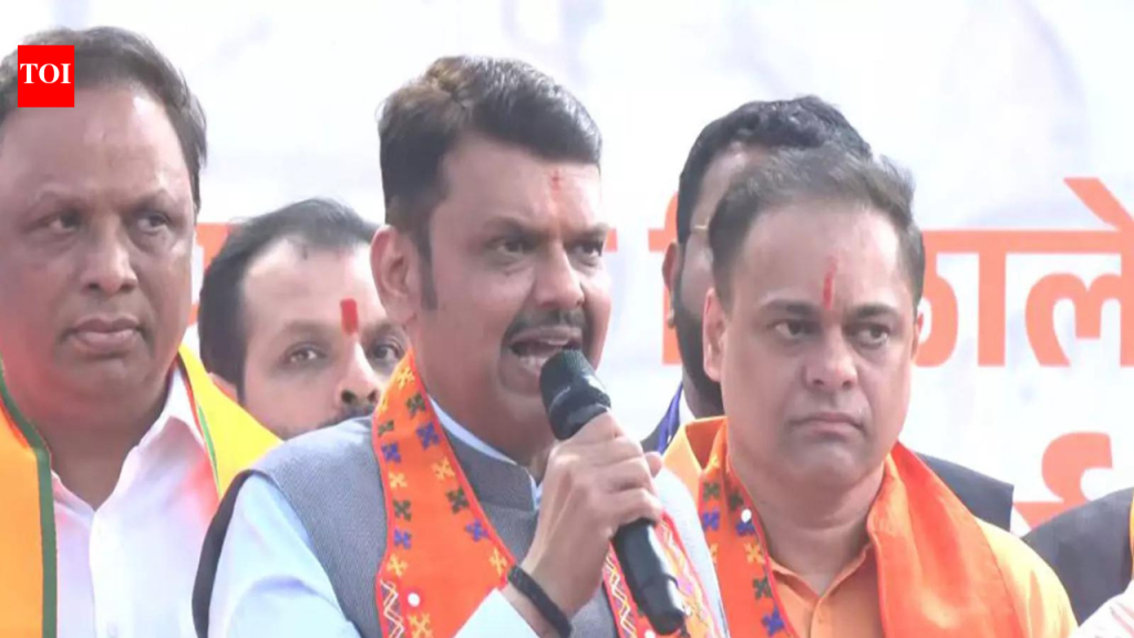 ‘हिंदुत्वाला विकासापासून वेगळे करता येणार नाही’: महायुतीच्या नागरी मतदानानंतर मुख्यमंत्री फडणवीस; भाजप 25 महापौर बनवणार आहे