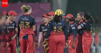 GG vs RCB, WPL ठळक मुद्दे: RCB गुजरात जायंट्स विरुद्ध 32 धावांनी विजय मिळवल्यानंतर अपराजित राहिले