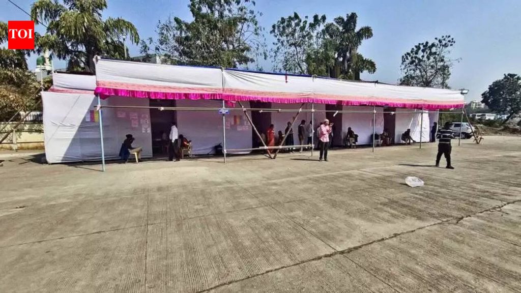 4 प्रभागातील गोंधळ, वाटप न झालेल्या मतदार स्लिप आणि मतदार यादीतील त्रुटींमुळे मतदानाला उशीर