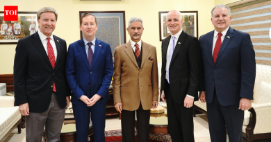 भारत-अमेरिका भागीदारी: यूएस काँग्रेसच्या शिष्टमंडळाने EAM जयशंकर यांच्यासोबत ‘फक्त एक फलदायी बैठक गुंडाळली’