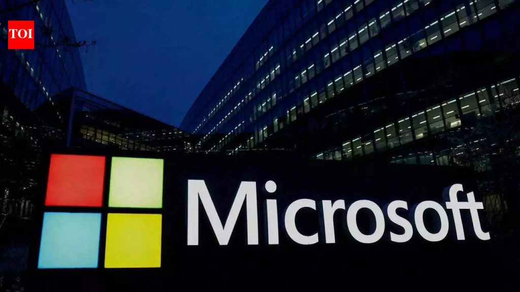 मायक्रोसॉफ्टने Maia 200 AI चीप आणली; लॉन्च नोटमध्ये Google आणि Amazon साठी ‘संदेश’ देखील आहे