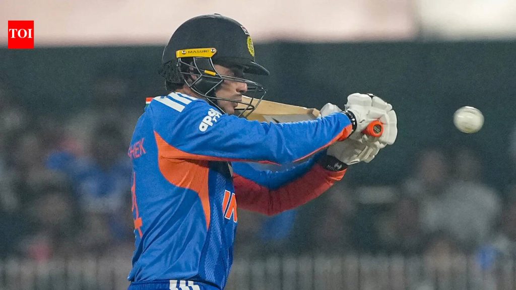‘इसने हिंदुस्तान की गेम बदल कर दी है’: भारताच्या T20 विश्वचषक विजेतेपदाच्या बचावासाठी जसप्रीत बुमराह, हार्दिक पंड्याइतकीच अभिषेक शर्माची गरज का आहे | क्रिकेट बातम्या