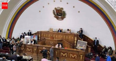 ट्रम्प पुश केल्यानंतर, व्हेनेझुएला तेल क्षेत्र उघडण्यासाठी पुढे सरकले आणि अनेक वर्षांचे राज्य नियंत्रण संपले