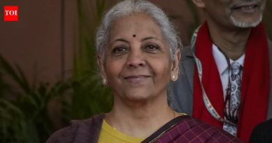 ‘बही-खता’ ते टॅब्लेट: 2019 पासून निर्मला सीतारामन यांचा केंद्रीय अर्थसंकल्पीय प्रवास ट्रेसिंग