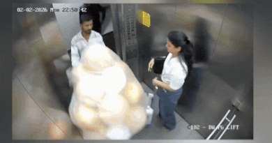 मुंबईतील गोरेगावमध्ये लिफ्टमध्ये वाढदिवसाचे फुगे फुटले; थंडीचा क्षण सीसीटीव्हीत कैद