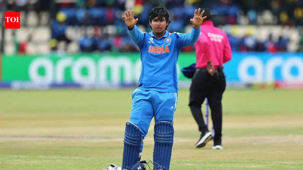 पहा: U19 विश्वचषक फायनलमध्ये रेकॉर्डब्रेक शतकानंतर 14 वर्षीय वैभव सूर्यवंशीचा ॲनिमेटेड सेलिब्रेशन व्हायरल झाला